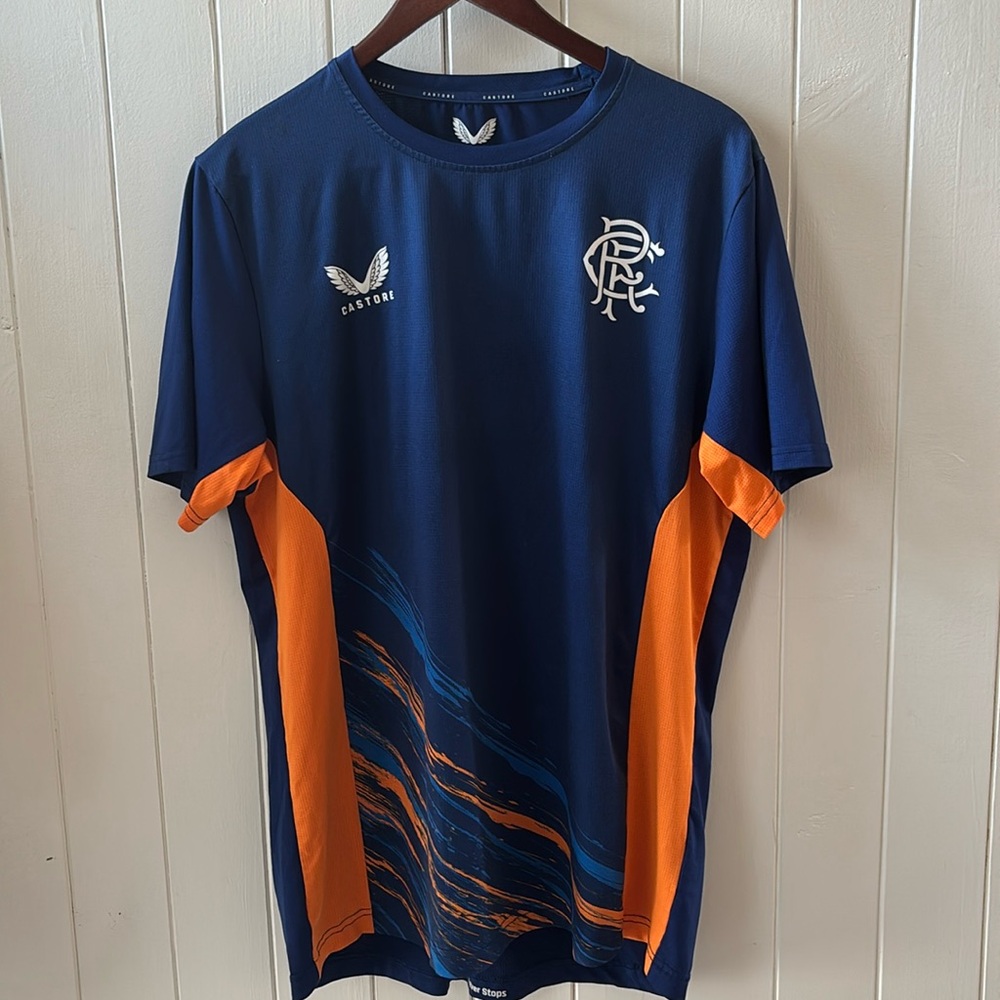 Glasgow Rangers Matchday Shirt (L)